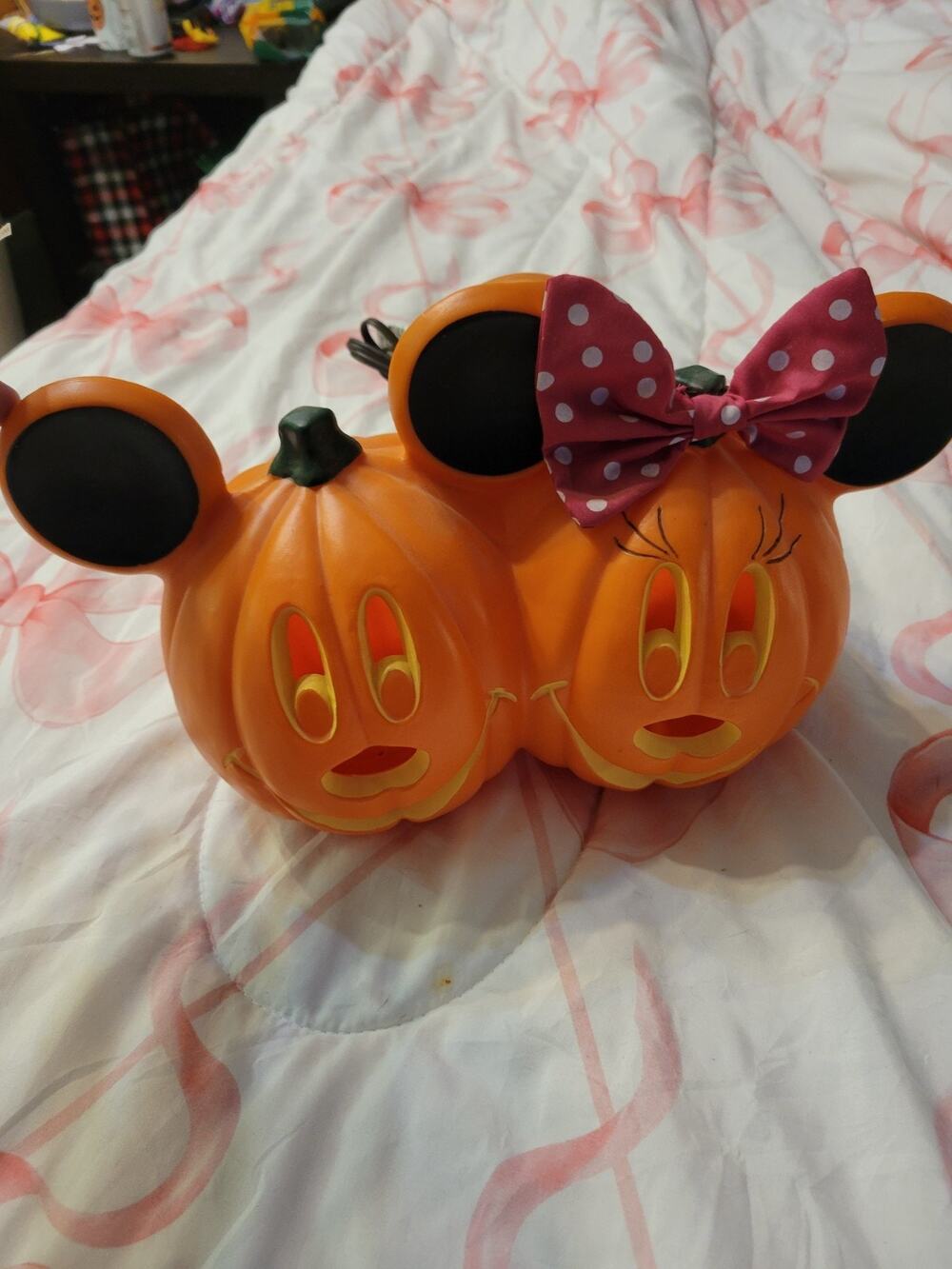 Mickey and Minnie Mouse Halloween Jack-O-Lantern Pumpkin Blow Mold w/ Light Cord